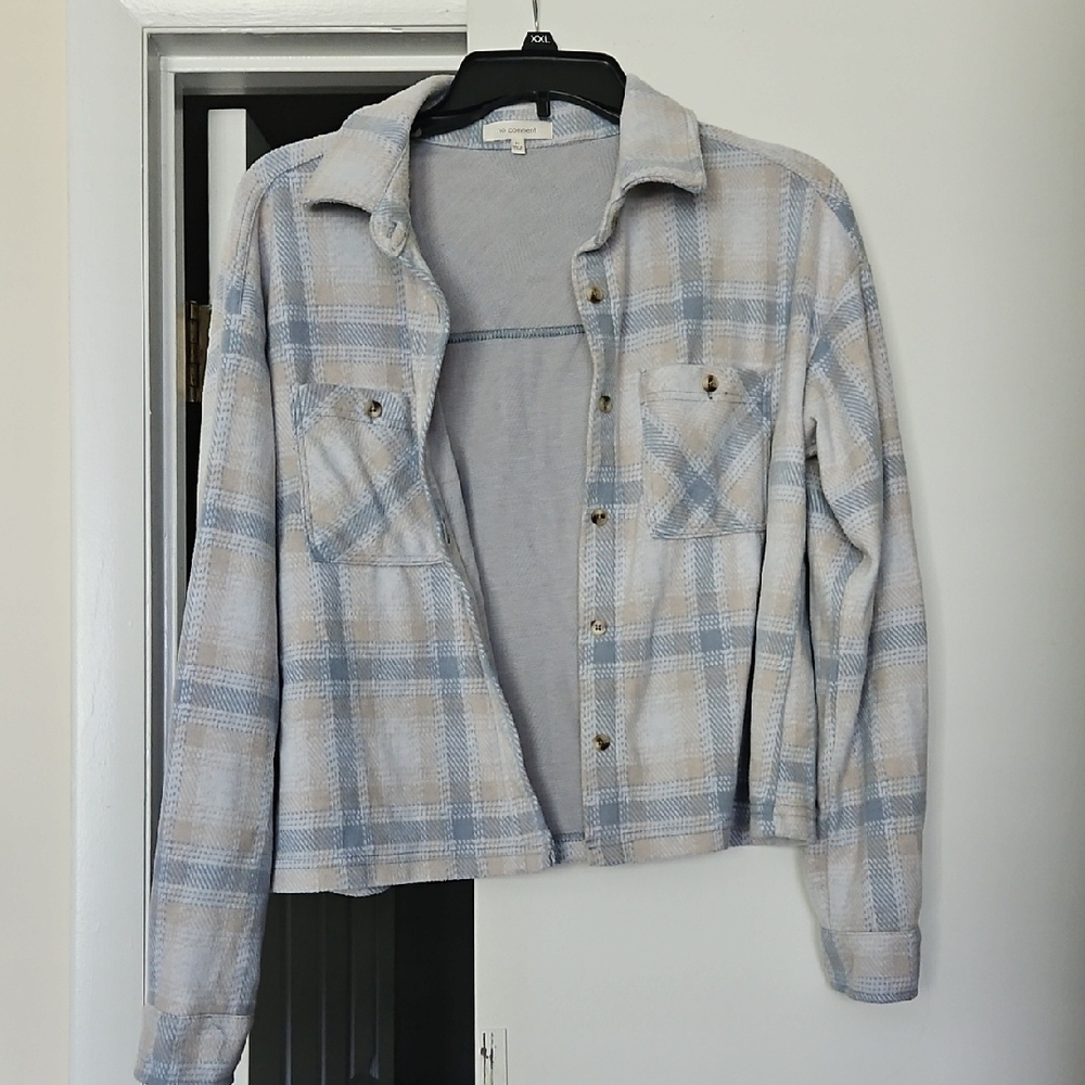 Stylish Plaid Utility Jacket in Blue and Cream